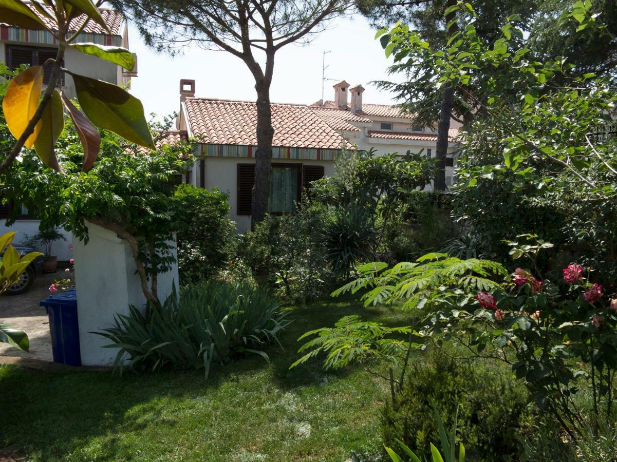 Apartments Potocki Μεντουλίν Εξωτερικό φωτογραφία